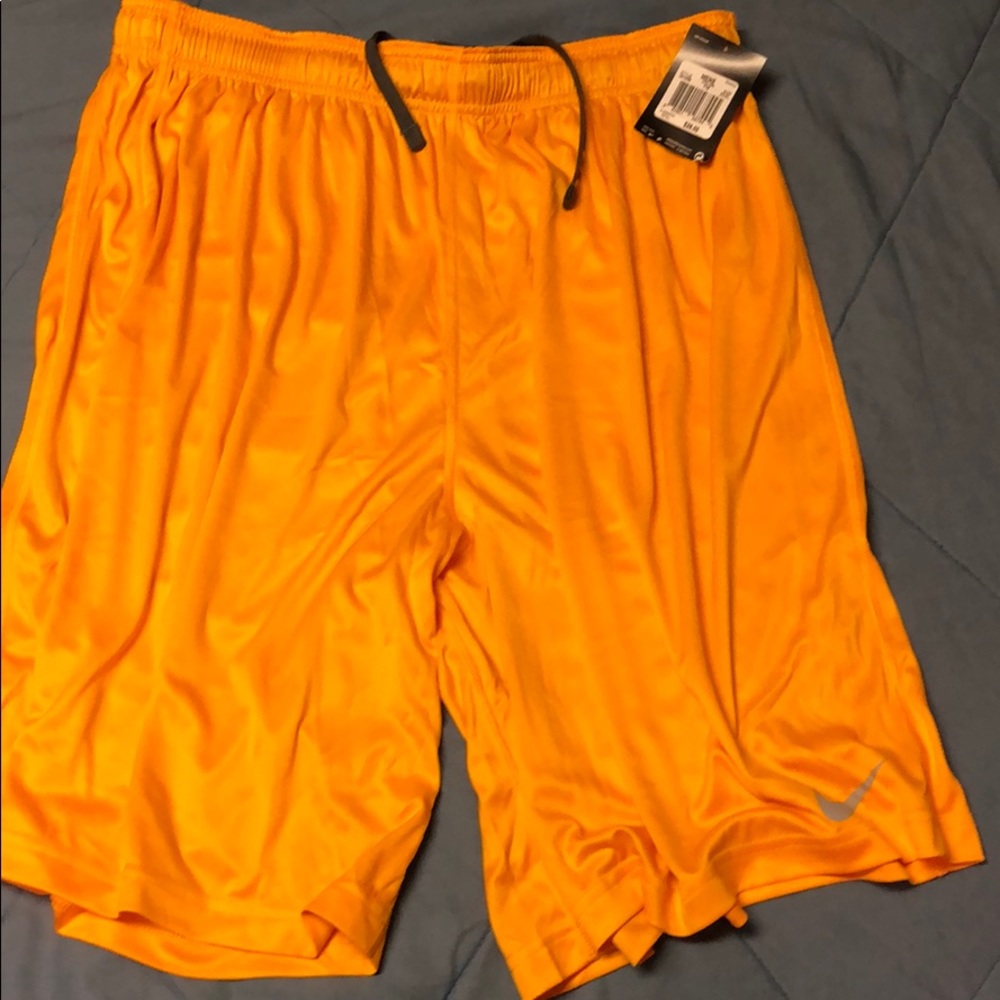 Nike Basketball shorts. Yellow Men’s size XXXL
